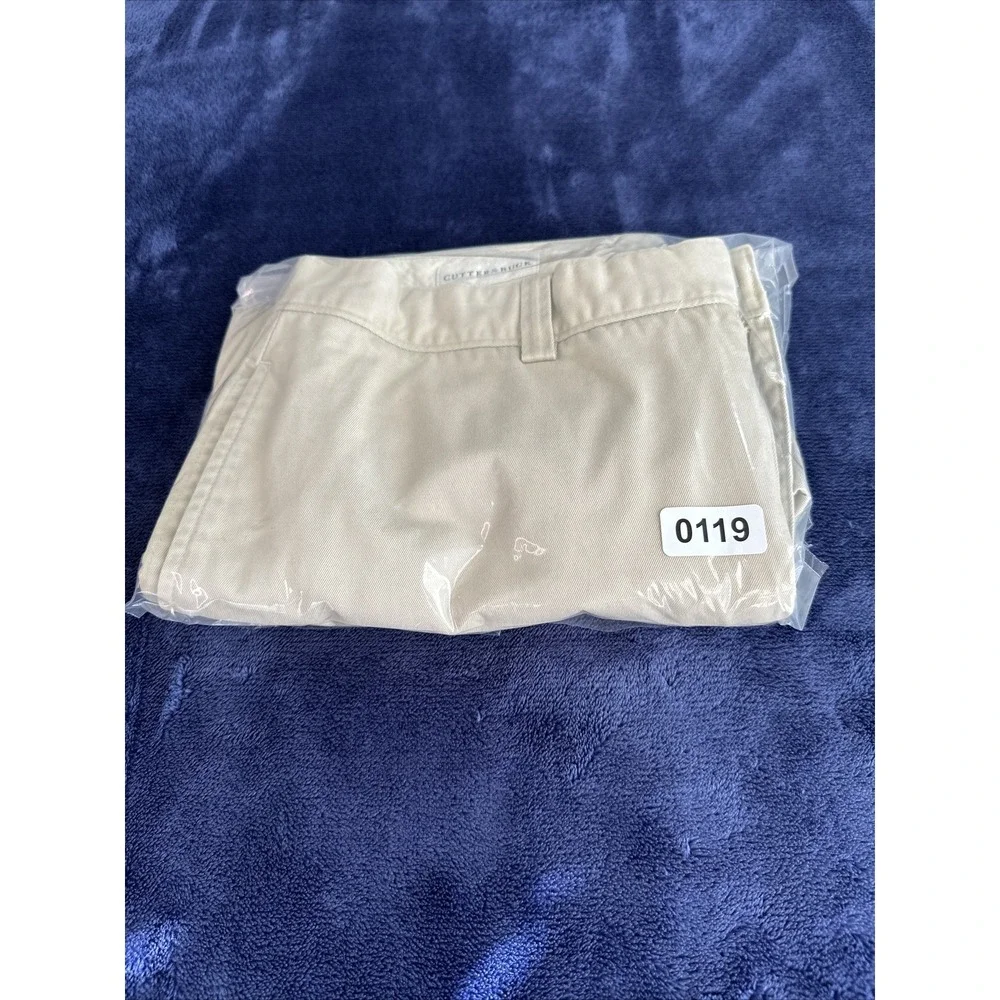 Mens Cutter & Buck Flat Front‎ Khaki Shorts Size 34 Inseam 9